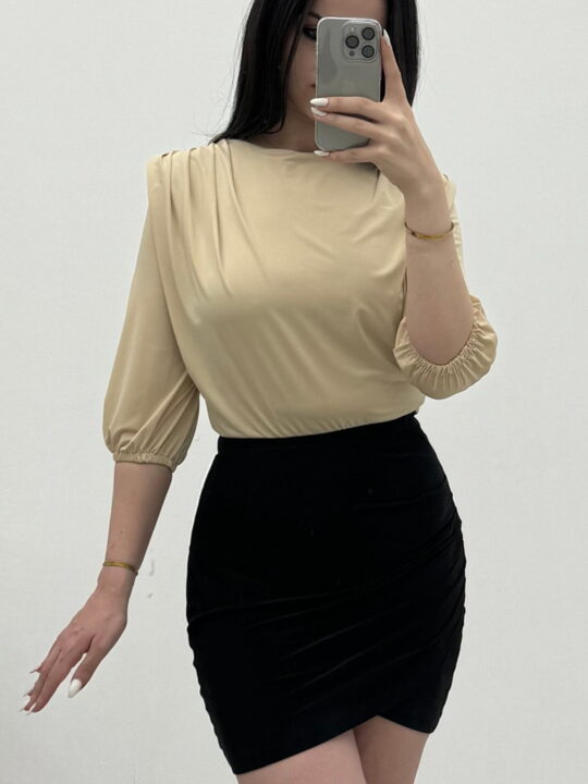 Gathered Shoulder and Padding Sandy Blouse