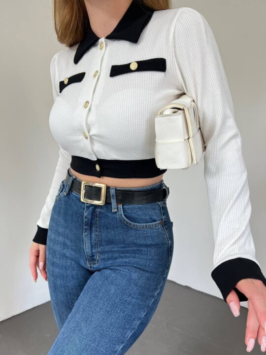 Buttoned Pocket Detailed Crop